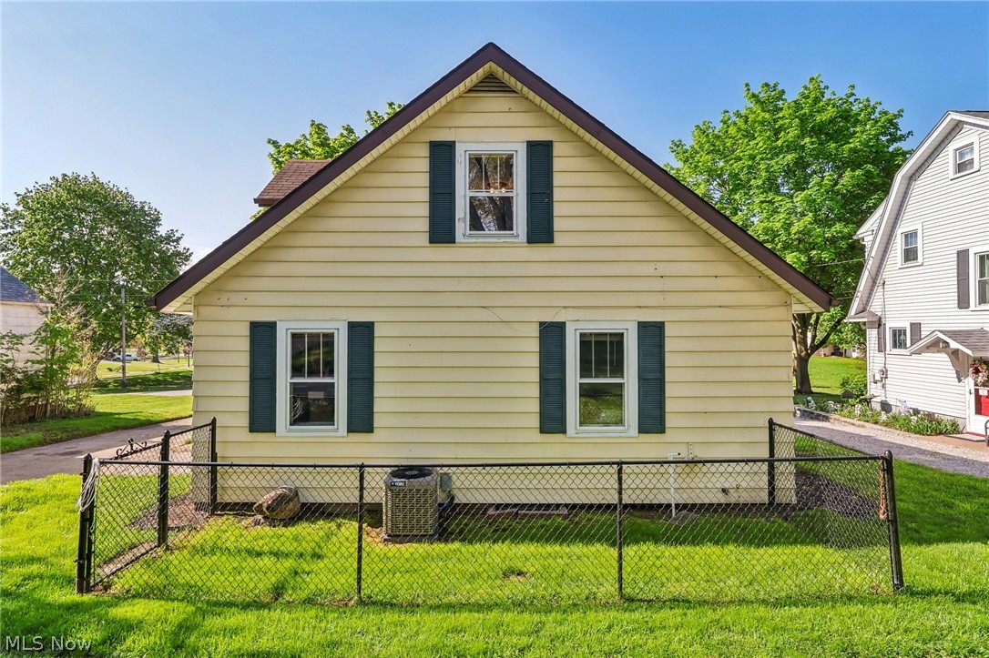 53 Bellevue Street Rittman OH 44270