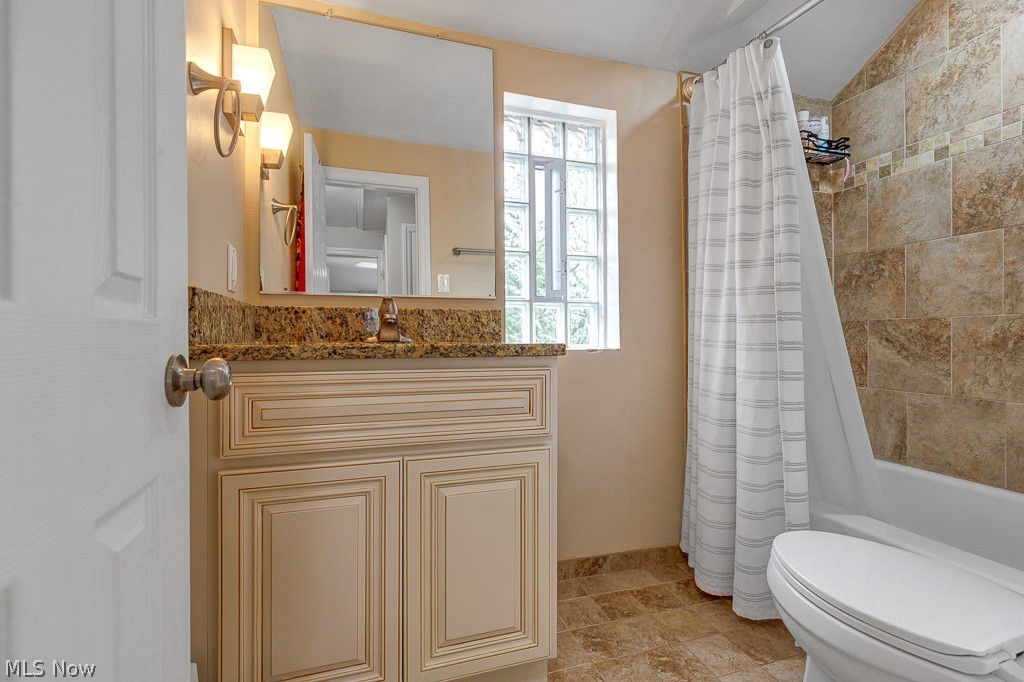 4855 Edsal Drive Lyndhurst OH 44124