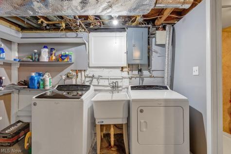 4855 Edsal Drive Lyndhurst OH 44124