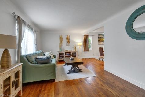 4855 Edsal Drive Lyndhurst OH 44124