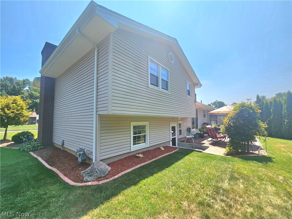 8394 Four Seasons Trail Youngstown OH 44514