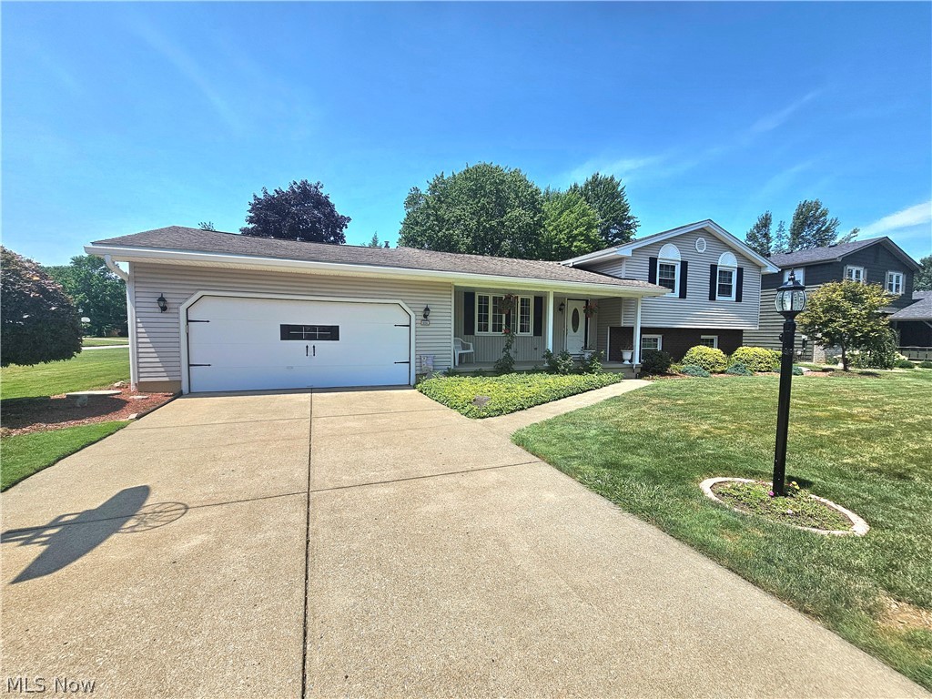 8394 Four Seasons Trail Youngstown OH 44514
