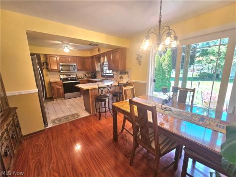 8394 Four Seasons Trail Youngstown OH 44514