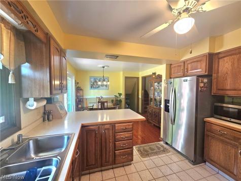 8394 Four Seasons Trail Youngstown OH 44514