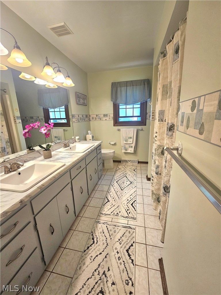 8394 Four Seasons Trail Youngstown OH 44514
