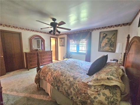 8394 Four Seasons Trail Youngstown OH 44514