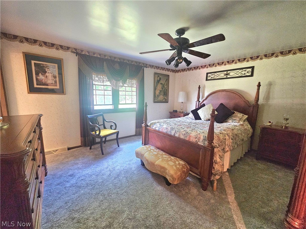 8394 Four Seasons Trail Youngstown OH 44514