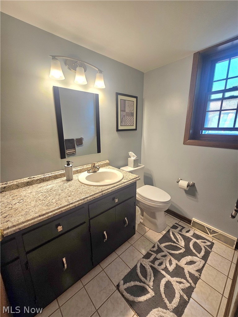 8394 Four Seasons Trail Youngstown OH 44514