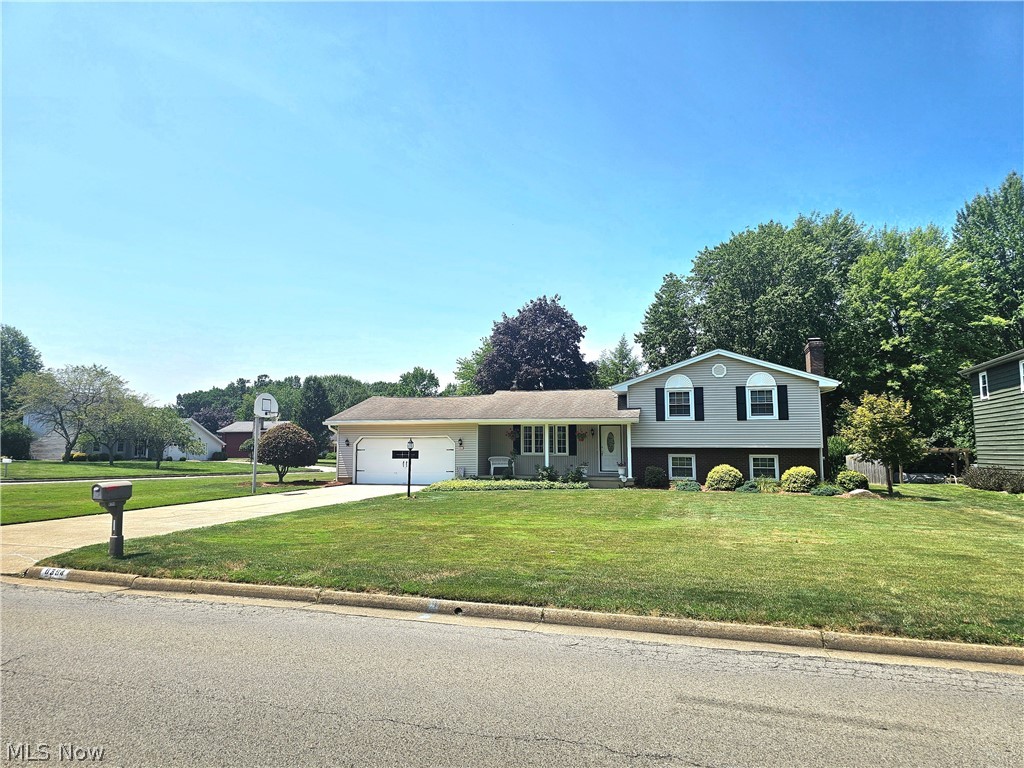 8394 Four Seasons Trail Youngstown OH 44514