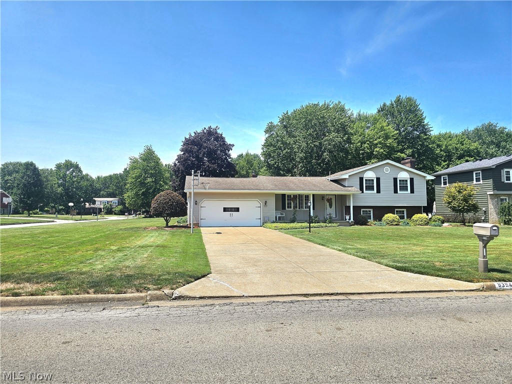 8394 Four Seasons Trail Youngstown OH 44514