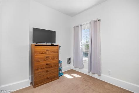 9106 Connecticut Avenue Cleveland OH 44105
