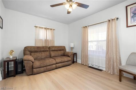 9106 Connecticut Avenue Cleveland OH 44105