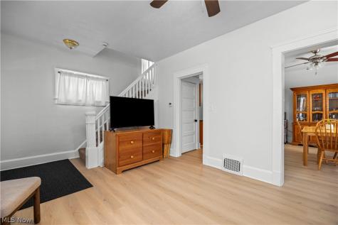 9106 Connecticut Avenue Cleveland OH 44105