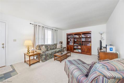 2357 Woodpark Road Akron OH 44333