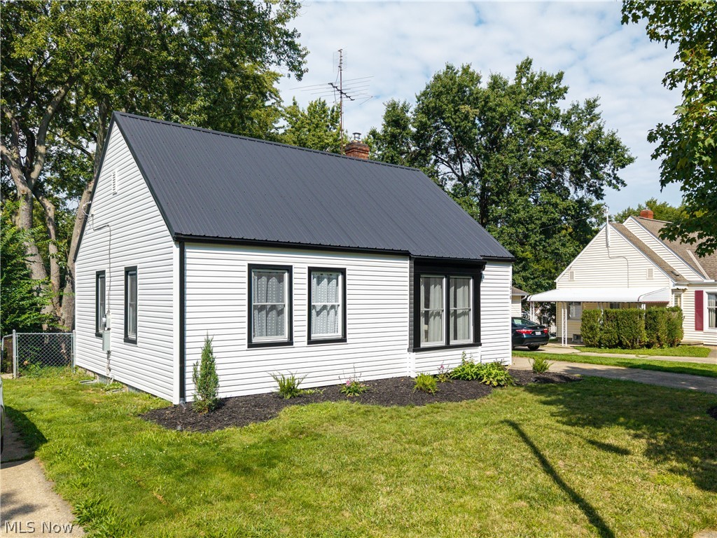 1618 Rockford Street Akron OH 44301