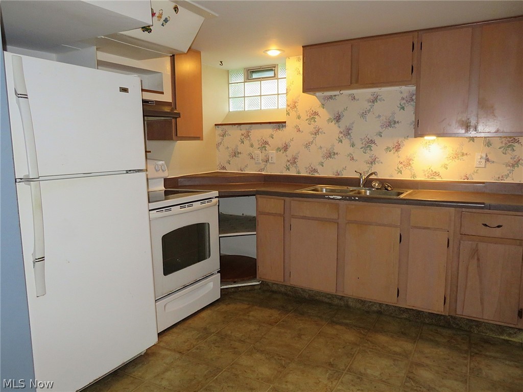 14332 Birchwood Avenue Cleveland OH 44111