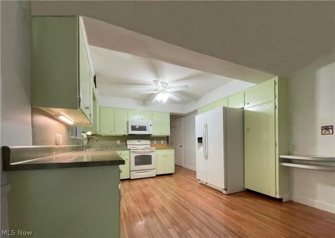 686 Shook Road Akron OH 44319