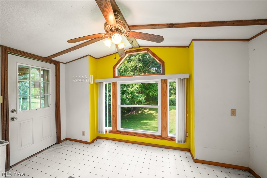 10748 Woodard Road Deerfield OH 44411