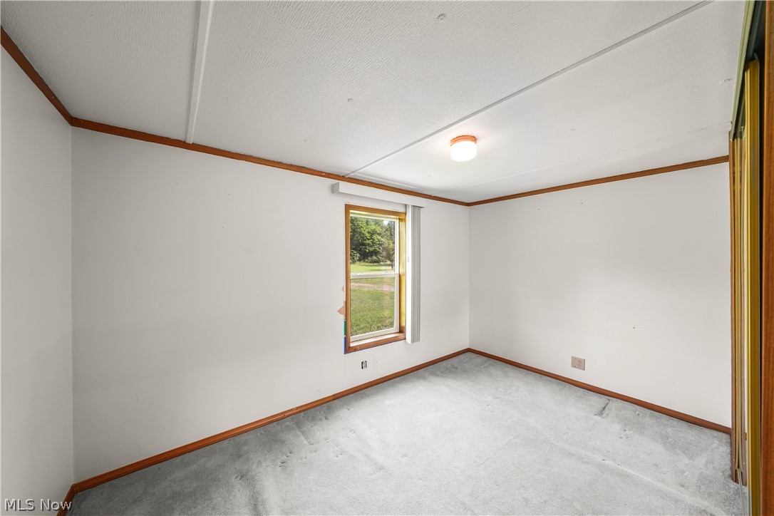 10748 Woodard Road Deerfield OH 44411
