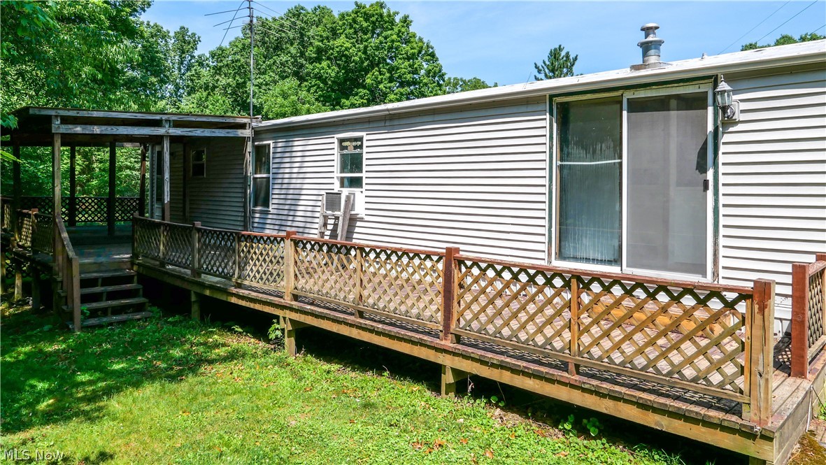 10748 Woodard Road Deerfield OH 44411