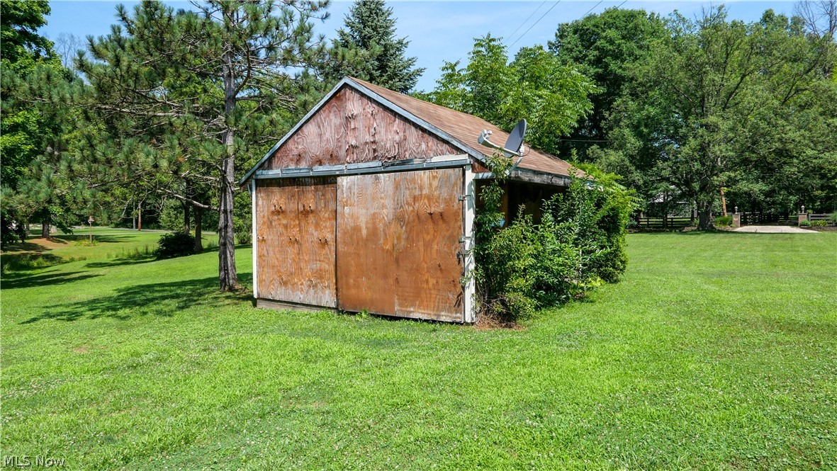 10748 Woodard Road Deerfield OH 44411