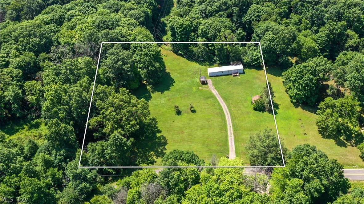 10748 Woodard Road Deerfield OH 44411
