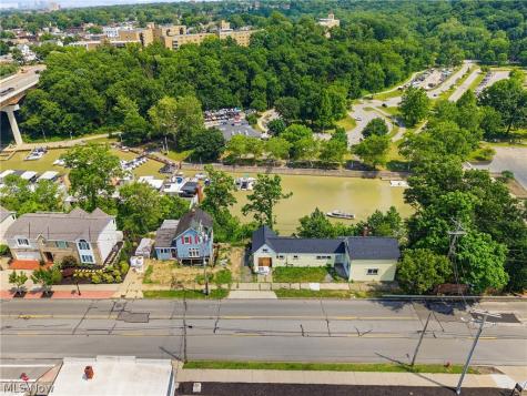 1587 Wooster Road Rocky River OH 44116