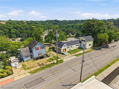 1587 Wooster Road Rocky River OH 44116