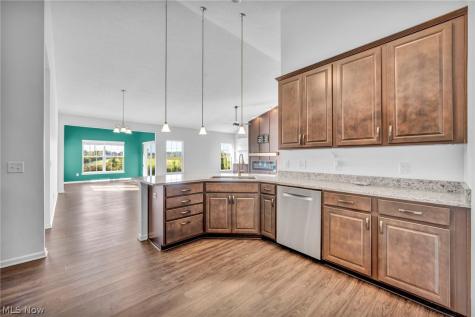 6517 Tree Top Place North Ridgeville OH 44039