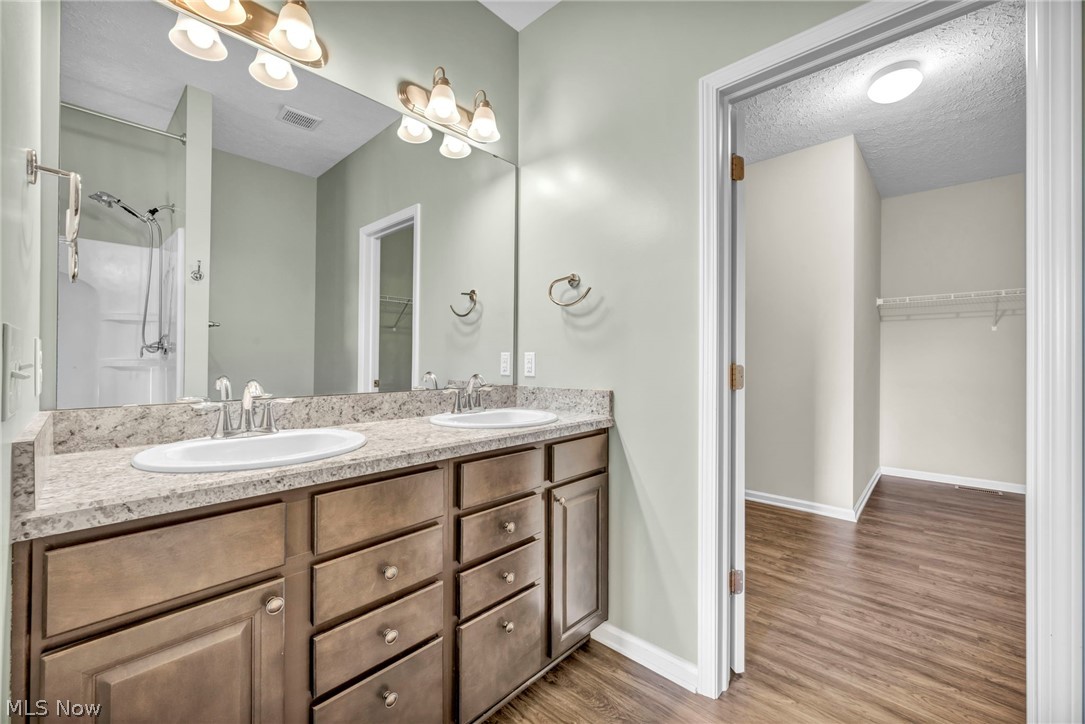 6517 Tree Top Place North Ridgeville OH 44039