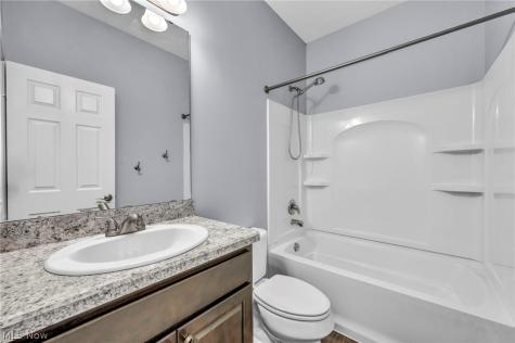6517 Tree Top Place North Ridgeville OH 44039