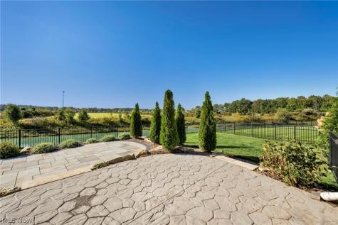6517 Tree Top Place North Ridgeville OH 44039