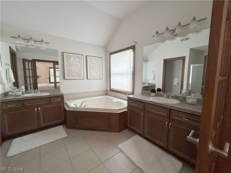 33606 Saint Francis Drive Avon OH 44011