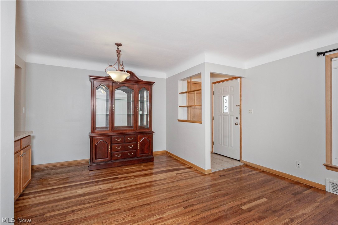 1673 Chelmsford Road Mayfield Heights OH 44124