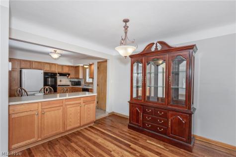 1673 Chelmsford Road Mayfield Heights OH 44124