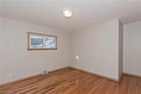1673 Chelmsford Road Mayfield Heights OH 44124