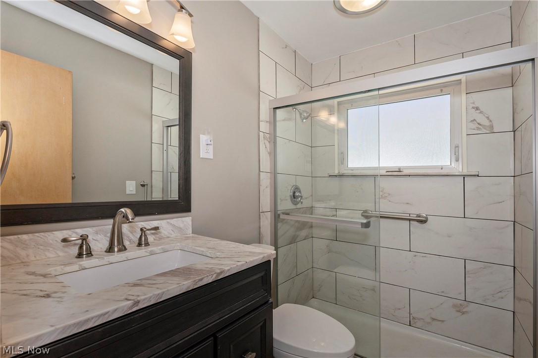1673 Chelmsford Road Mayfield Heights OH 44124