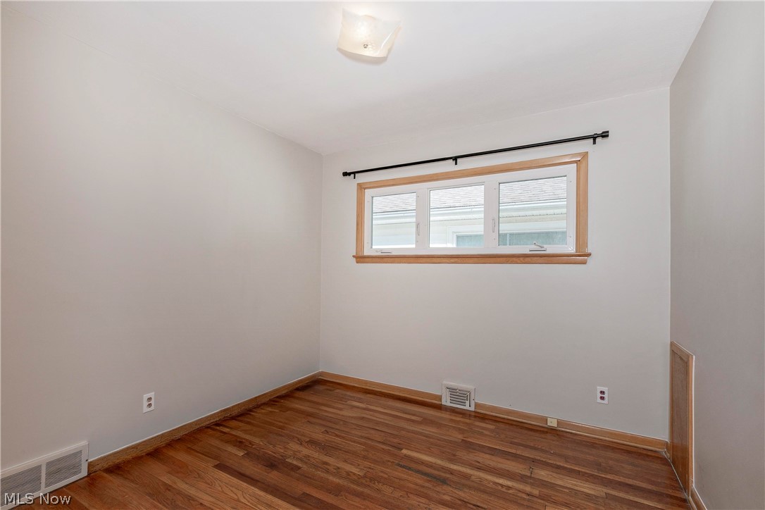 1673 Chelmsford Road Mayfield Heights OH 44124