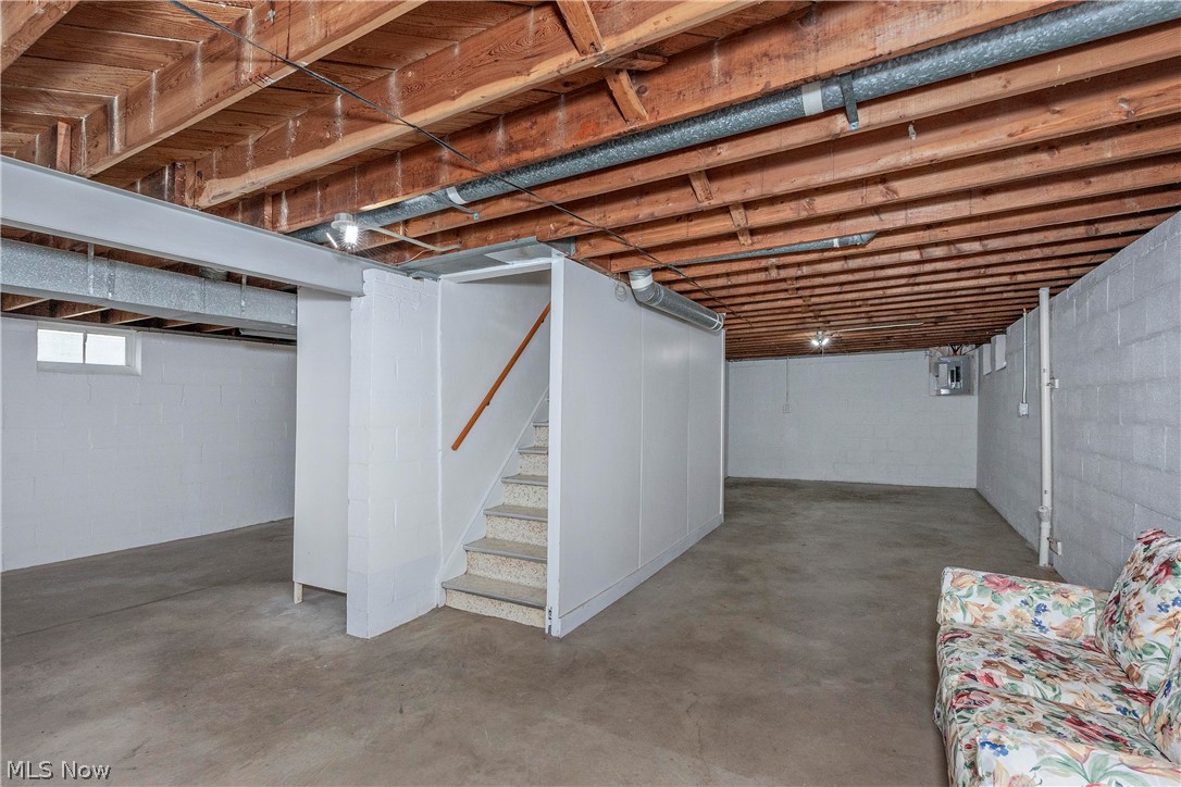 1673 Chelmsford Road Mayfield Heights OH 44124
