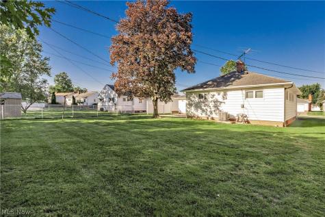 1673 Chelmsford Road Mayfield Heights OH 44124