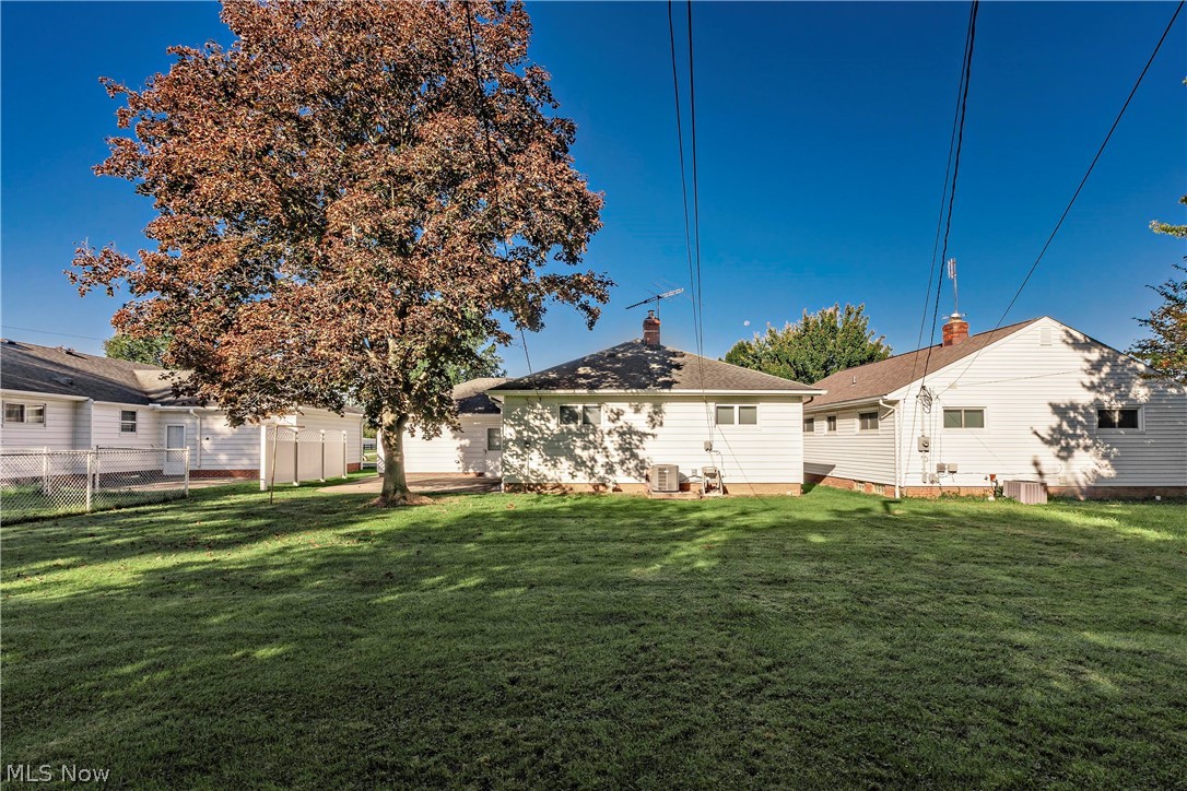 1673 Chelmsford Road Mayfield Heights OH 44124