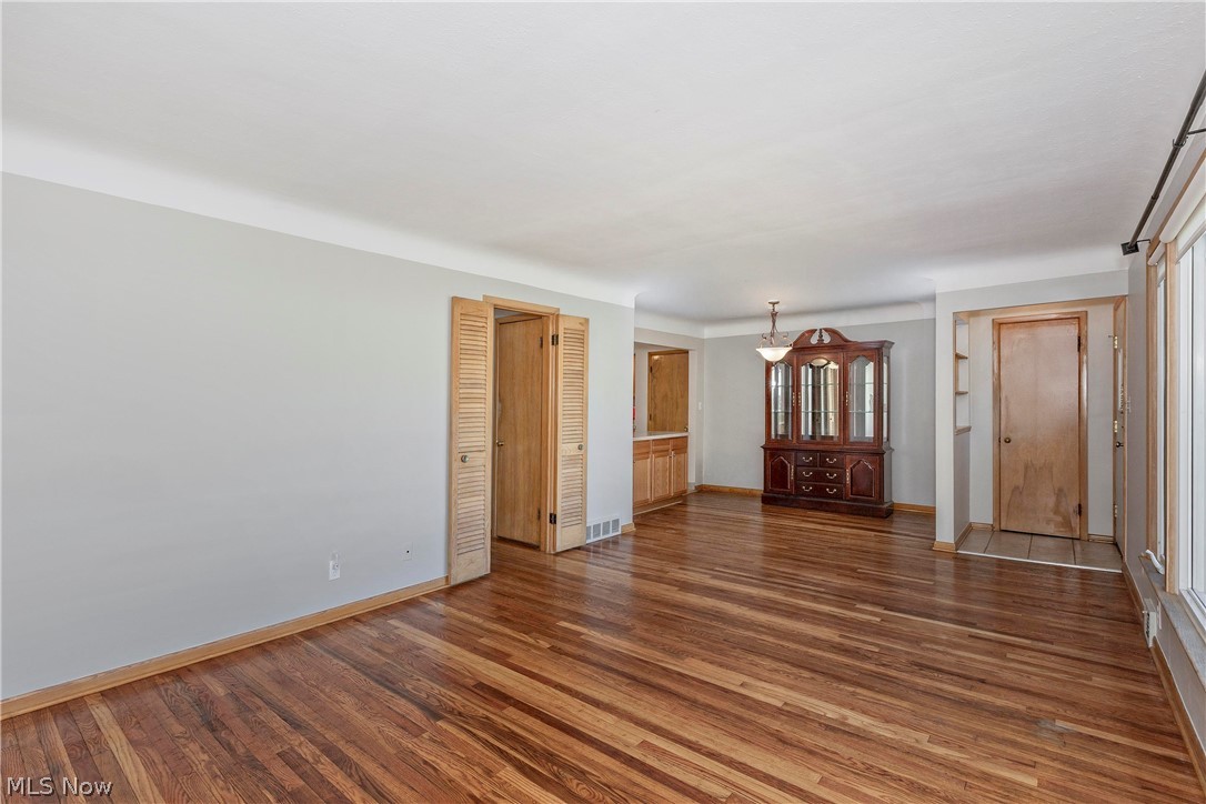 1673 Chelmsford Road Mayfield Heights OH 44124