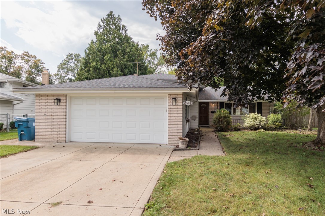 25100 Arlington Lane North Olmsted OH 44070