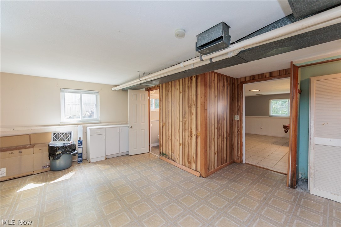 25100 Arlington Lane North Olmsted OH 44070