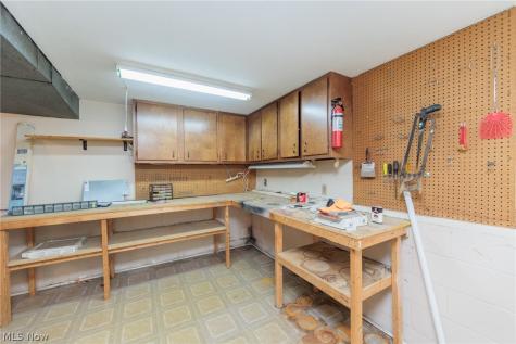 25100 Arlington Lane North Olmsted OH 44070