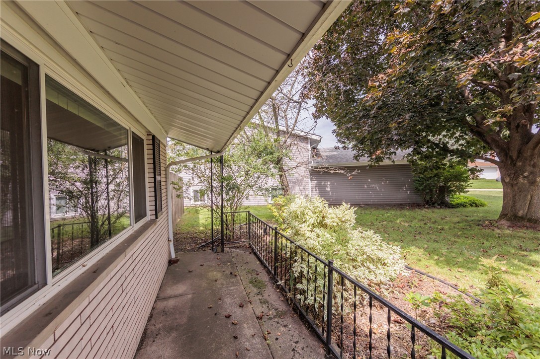 25100 Arlington Lane North Olmsted OH 44070