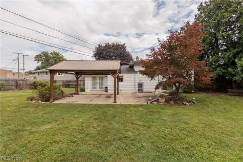 25100 Arlington Lane North Olmsted OH 44070