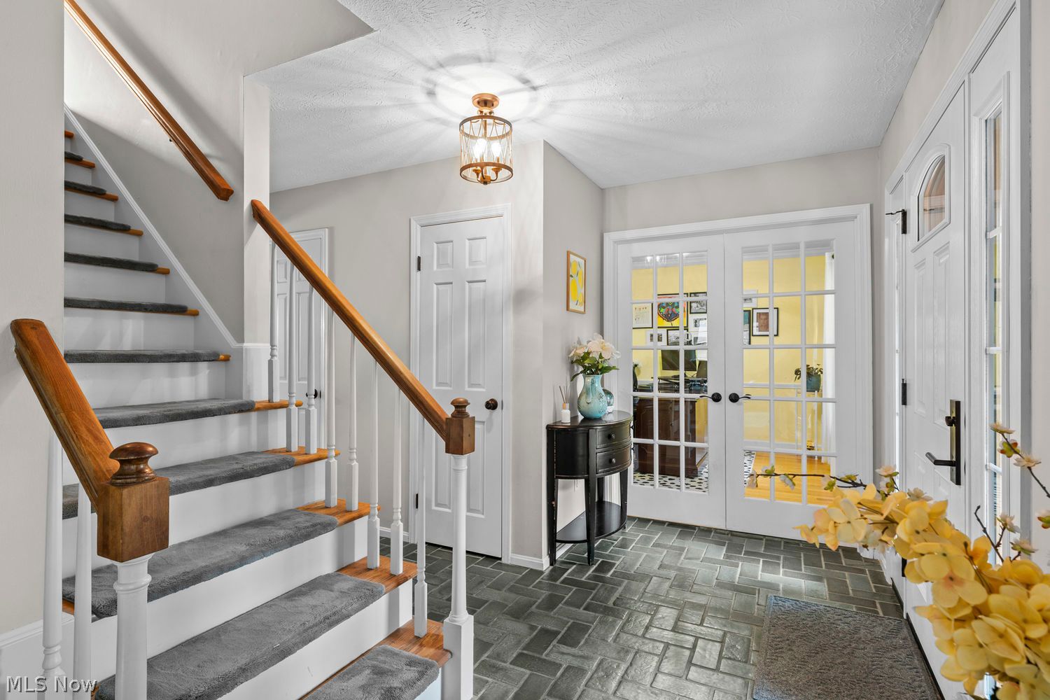 5229 Maple Springs Drive Chagrin Falls OH 44022