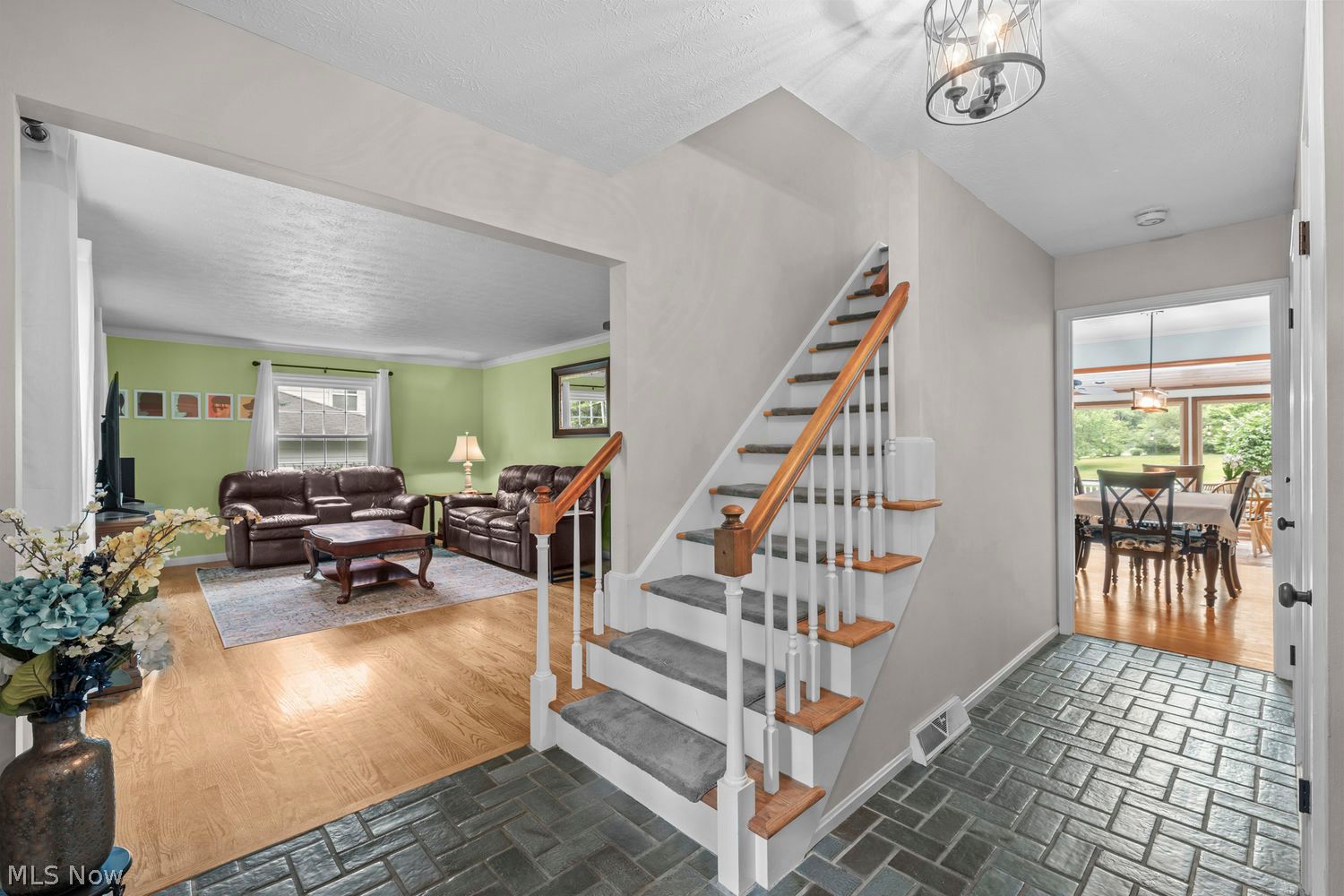 5229 Maple Springs Drive Chagrin Falls OH 44022