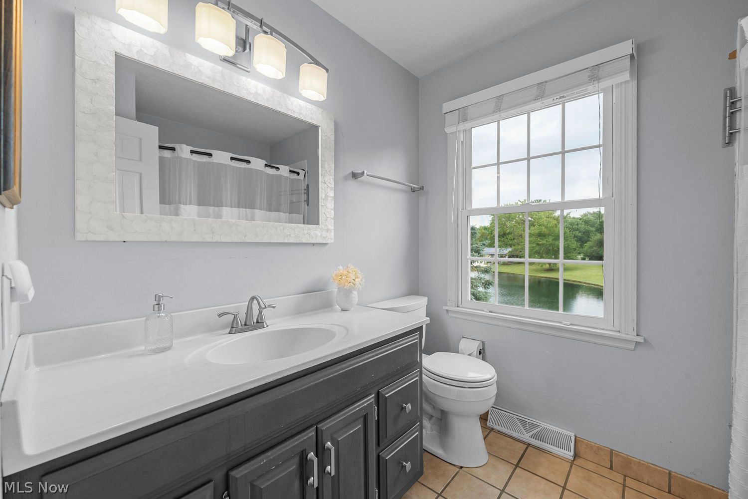 5229 Maple Springs Drive Chagrin Falls OH 44022